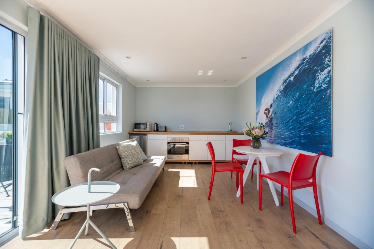Ocean12 Guesthouse Sunset Beach Cape Town Dış mekan fotoğraf