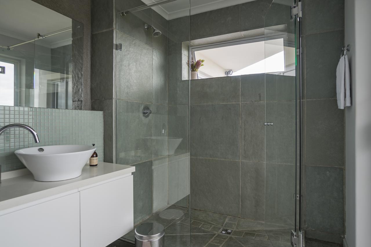Ocean12 Guesthouse Sunset Beach Cape Town Dış mekan fotoğraf